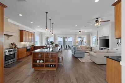 7303 Spinnaker Court, Navarre, FL 32566 - Photo 11