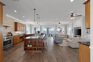 7303 Spinnaker Ct, Navarre, FL 32566 - Photo 11