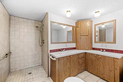 215 Davis Drive, Niceville, FL 32578 - Photo 13