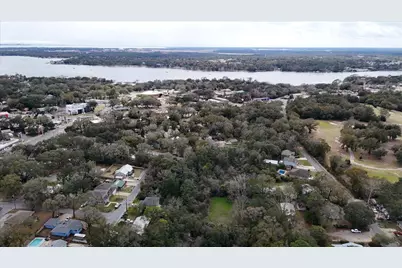 215 Davis Drive, Niceville, FL 32578 - Photo 25