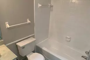 11 NW Poulton Dr NW, Fort Walton Beach, FL 32548 - Photo 5