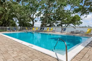 209 W Miracle Strip Parkway W, Mary Esther, FL 32569 - Photo 15