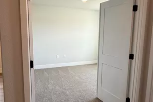 2411 Aleia Ln, Crestview, FL 32536 - Photo 5