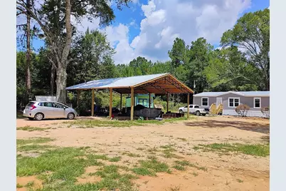 650 Satellite Road, Graceville, FL 32440 - Photo 1