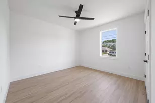 2366 Crescent Rd, Navarre, FL 32566 - Photo 37