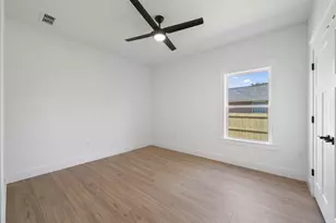 2366 Crescent Rd, Navarre, FL 32566 - Photo 33