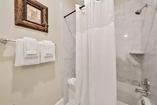 9201 Market Street Inn, Miramar Beach, FL 32550 - Photo 17