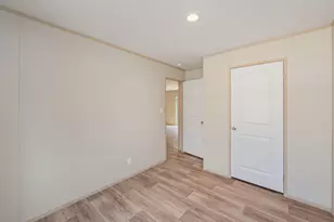 210 Amaryllis Ln, Defuniak Springs, FL 32433 - Photo 27