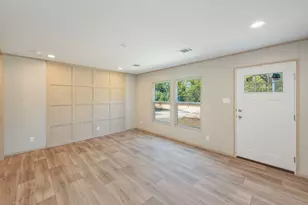 210 Amaryllis Ln, Defuniak Springs, FL 32433 - Photo 9