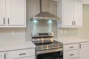 210 Amaryllis Ln, Defuniak Springs, FL 32433 - Photo 15