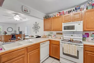 375 Bluefish Dr, Fort Walton Beach, FL 32548 - Photo 3