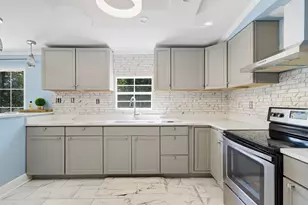 714 E Picasso Circle E, Defuniak Springs, FL 32433 - Photo 11