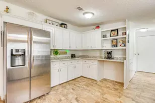 5658 Charter Cir, Gulf Breeze, FL 32563 - Photo 9