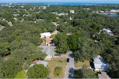 209 Hawthorne Circle, Fort Walton Beach, FL 32547 - Photo 35