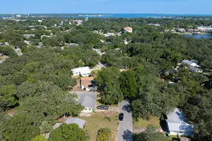 209 Hawthorne Cir, Fort Walton Beach, FL 32547 - Photo 35