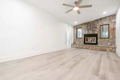 209 Hawthorne Circle, Fort Walton Beach, FL 32547 - Photo 11