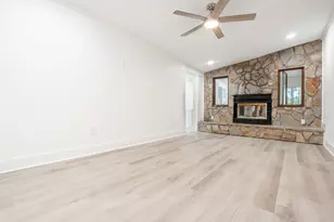 209 Hawthorne Cir, Fort Walton Beach, FL 32547 - Photo 11