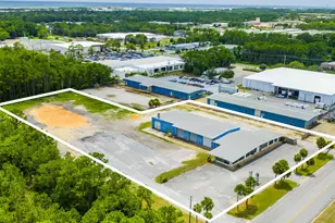 702 NW Anchors Street NW, Fort Walton Beach, FL 32548 - Photo 5