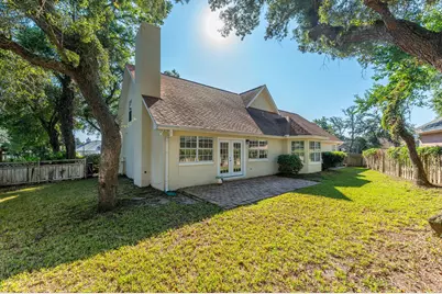 810 Boulevard Of The Champions, Shalimar, FL 32579 - Photo 61