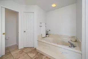 810 Boulevard of the Champions, Shalimar, FL 32579 - Photo 25