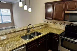 2176 Hadleigh Hills Ct, Navarre, FL 32566 - Photo 5