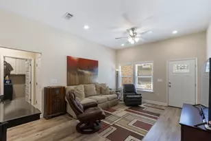 129 Laurel Oaks Dr, Freeport, FL 32439 - Photo 9