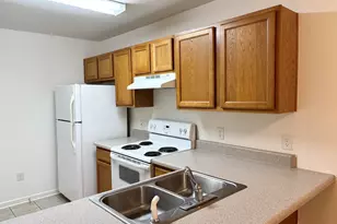 27 NW Baywood Ct NW, Fort Walton Beach, FL 32548 - Photo 5