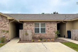 27 NW Baywood Ct NW, Fort Walton Beach, FL 32548 - Photo 1