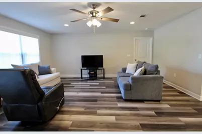 6447 Georgia Avenue, Crestview, FL 32539 - Photo 17