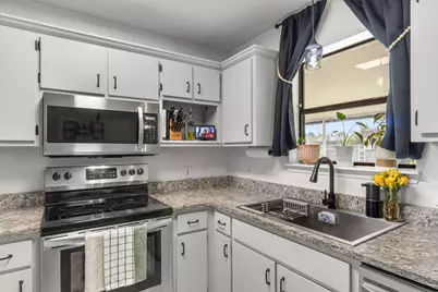 6845 Avenida De Galvez, Navarre, FL 32566 - Photo 11