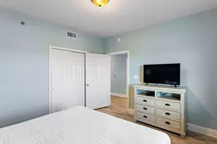 9860 S Thomas Dr S, Panama City Beach, FL 32408 - Photo 19