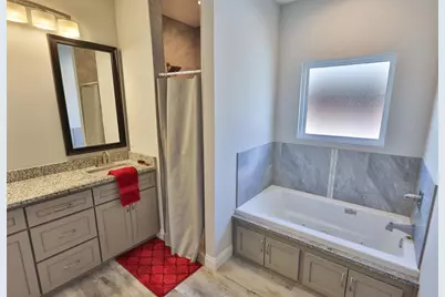 2066 Fountainview Drive, Navarre, FL 32566 - Photo 21