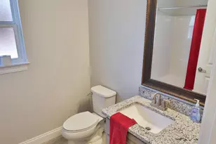 2066 Fountainview Dr, Navarre, FL 32566 - Photo 29