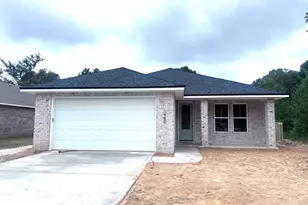 1460 Pine St, Niceville, FL 32578 - Photo 1