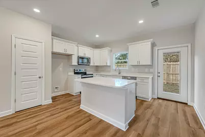 15 Shebbi Lane, Freeport, FL 32439 - Photo 9