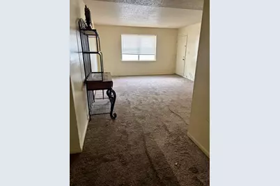 605 Colonial Drive #2, Fort Walton Beach, FL 32547 - Photo 3