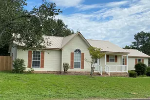 132 Villacrest Dr, Crestview, FL 32536 - Photo 1