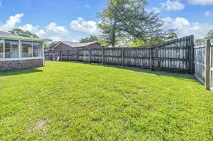 2005 Plumosa Palm Dr, Niceville, FL 32578 - Photo 37