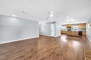 2005 Plumosa Palm Dr, Niceville, FL 32578 - Photo 9