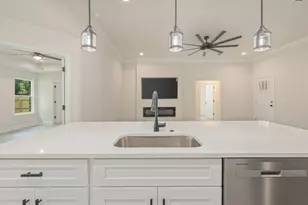 151 N Booker Street N, Crestview, FL 32536 - Photo 21