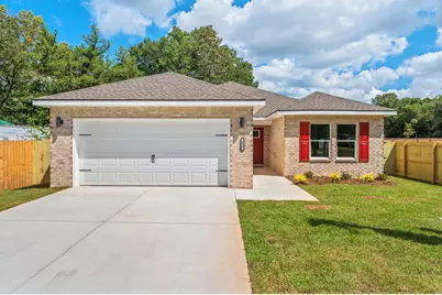 151 N Booker Street N, Crestview, FL 32536 - Photo 1