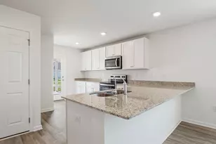 226 Huckleberry St, Freeport, FL 32439 - Photo 7