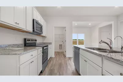 214 Sweetthorn Street, Freeport, FL 32439 - Photo 9