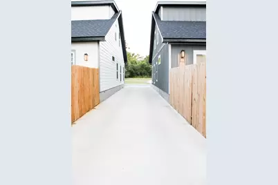 1011 N K Street N, Pensacola, FL 32501 - Photo 27