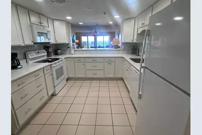 554 Coral Court #504, Fort Walton Beach, FL 32548 - Photo 3