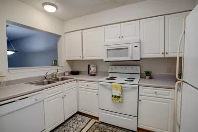 4270 Calinda Lane #316, Niceville, FL 32578 - Photo 5