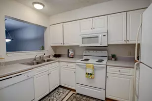 4270 Calinda Ln, Niceville, FL 32578 - Photo 5