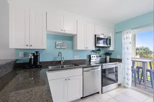 1440 Paradise Point Dr, Navarre, FL 32566 - Photo 37