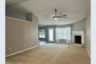 9866 Parker Lake Circle, Navarre, FL 32566 - Photo 3