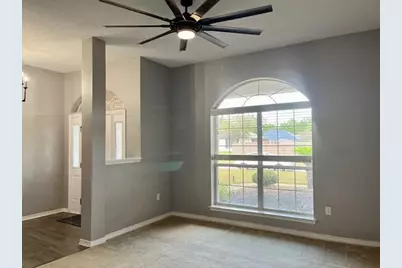 9866 Parker Lake Circle, Navarre, FL 32566 - Photo 7